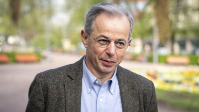 David Klenermann Esplanadin puistossa.