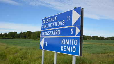 Vägsskylt vid Dragsfjärdsvägen.
