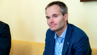 Kokoomuksen eduskuntaryhmän puheenjohtaja, kansanedustaja Kai Mykkänen.