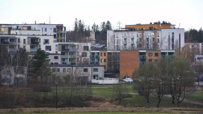 Ganla och nya hus i Nickby centrum