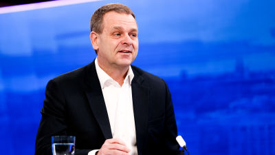 Helsingfors borgmästare Jan Vapaavuori i Yles Morgonettan den 20 mars 2021.