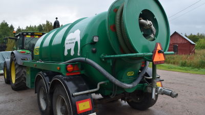Tankbil för avloppsslam
