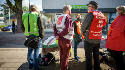 Vihreiden, SDP:n ja Vasemmistoliiton kuntavaaliehdokkaita.