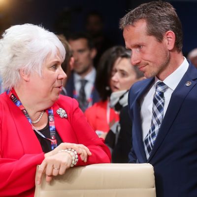 Kaljurand ja Jensen kasvokkain.