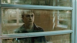 Harry Potterin maailma puhuttelee yhä, vaikka viimeisen kirjan julkaisusta on kohta vuosikymmen. Kuva on elokuvasta Harry Potter ja puoliverinen prinssi.