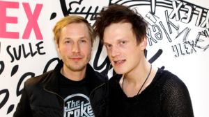 Järjestyshäiriön Juho ja Mikko olivat erittäin tyytyväisiä UMK-finaalipaikastaan. // Kuva: YLE / Samppa Rautio