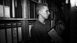 Asa diggailee omien sanojensa mukaan jengistä, joka ei harrasta väkivaltaa. // Kuva: Universal Music