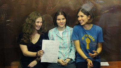 nuori sisarus suku puolen tarinoita