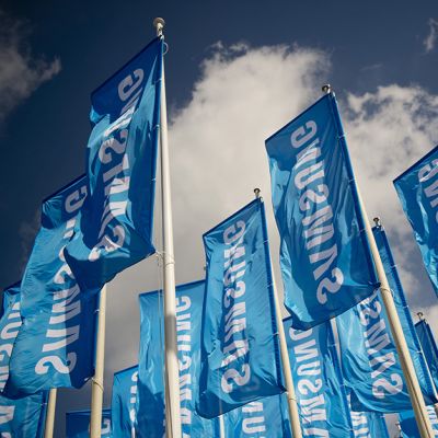 Samsungin liput liehuivat Berliinissä järjestetyillä elektroniikkamessuilla syyskuussa 2013.