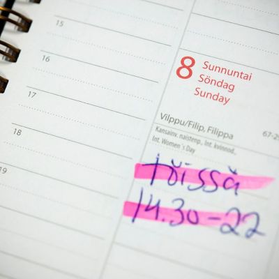Sunnuntaina töissä