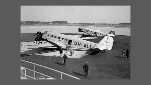 Kaleva på Malms flygplats före nedskjutningen. Flygplanet Kaleva som sköts ned över Finska viken 1940.