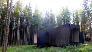 "Neljän tuulen tupa", ritad av Ville Hara. Sommarstugan "Neljän tuulen tupa", ritad av arkitekt Ville Hara.