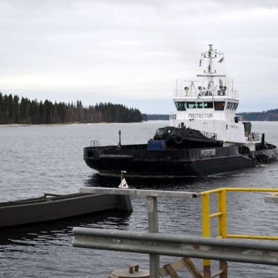Hinaaja Protector vesillä