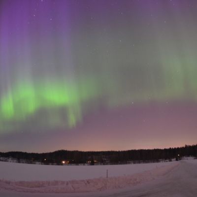 Revontuliaktiivisuus on tänä vuonna vilkkaampaa kuin moneen vuoteen. Maaliskuiset revontulet olivat näyttävimmästä päästä myös eteläisessä Suomessa.