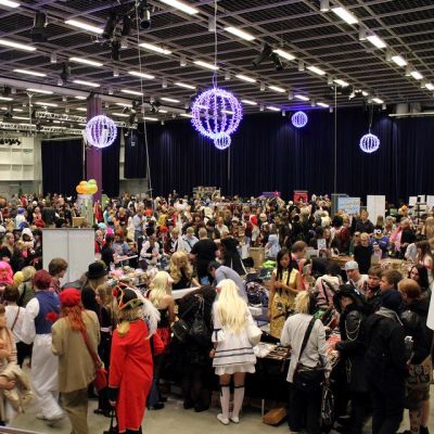 Roolipeli- ja cosplay-tapahtuma Tampere-talossa