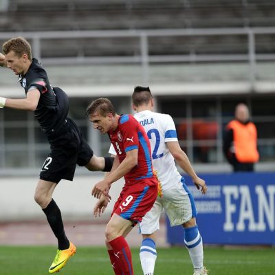 Lukas Hradecky on torjunut laukauksen