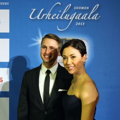 Uransa lopettanut taitoluistelija Laura Lepistö, seurassaan Tommi Huovinen.