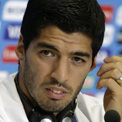 Uruguayn Luis Suárez lähikuvassa.