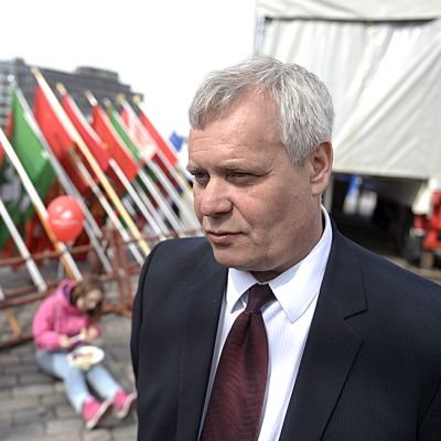 Antti Rinne Helsingin työväen ja vasemmiston vappujuhlassa Hakaniementorilla Helsingissä, 1. toukokuuta 2015.