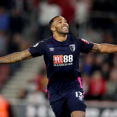 Callum Wilson kuvassa