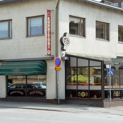 Kelen konditoria Kokkolan Torikadulla