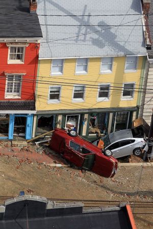 Bild fotograferad strax efter översvämningen i juli 2016. Ellicott City efter översvämning i juli 2016.