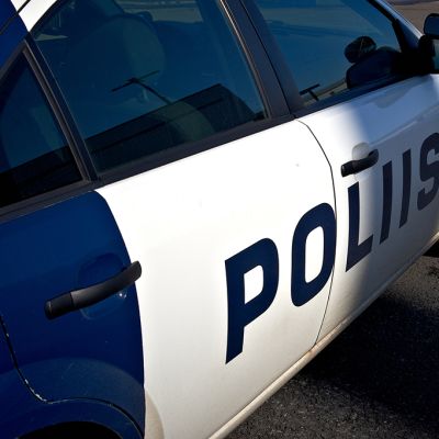 Poliisiauto.