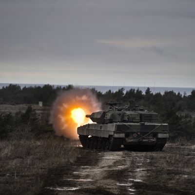Wartofta panssarivaunukomppania taisteluammuntaharjoituksissa Gotlannissa.