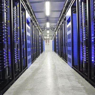 Facebookin tietokonepalvelinkeskus Luulajassa, Ruotsissa.