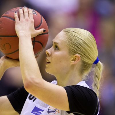Vilma Kesänen kuvassa