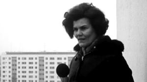 På en balkong i Gårdsbacka, 1973 Gårdsbacka