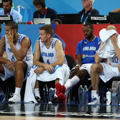 Susijengi. Roope Ahonen, Jamar Wilson