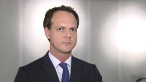 Wolfgang Mühlberger tror inte på någon ny folkresning inom kort trots det stora missnöjet. Med de senaste fem årens händelser bakom sig är de flesta för rädda och besvikna för att ta till gatorna, tror han. Wolfgang Mühlberger