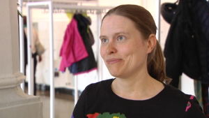 Tuuli Rajavuori på Finlands museiförbund säger att kortet har varit en populär gåvoidé. Tuuli Rajavuori på Finlands museiförbund.