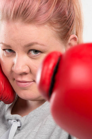 Jenny Lehtinen nyrkkeilee