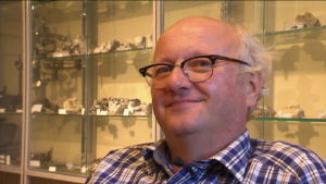 Enligt Olav Eklund vore en diamantgruva helt miljövänlig Olav Eklund professor i geologi vid Åbo Akademi