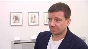 Stefan Kalmàr är kurator för utställningen och direktör vid Artists Space i New York, USA. Stefan Kalmàr, kurator för utställningen och direktör vid Artists Space i New York