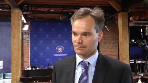 Utrikeshandels- och biståndsminister Kai Mykkänen. Utrikeshandels- och biståndsminister Kai Mykkänen.