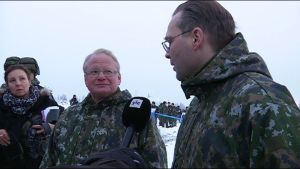 Försvarsministrarna Peter Hultqvist och Jussi Niinistö träffades så sent som i november på ländernas samövning i Rovajärvi. Sveriges och Finlands försvarsministrar träffas under en militär samövning i Rovajärvi i Lapplans i november 2016