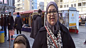 Milouda är oroad över vad som kan hända om Wilders vinner valet Milouda är en muslimsk kvinna i Nederländerna