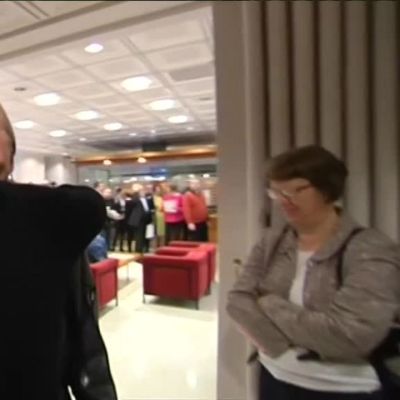 Uutisvideot: Kilpakumppanit Stubb ja Lepomäki kohtasivat