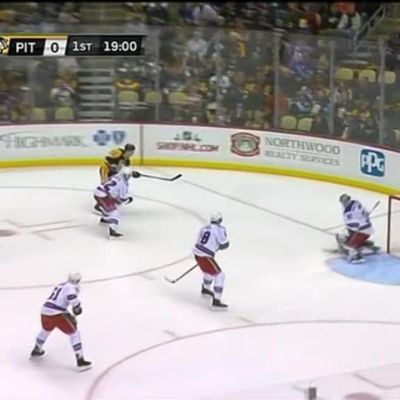 NHL huippuhetket: Pittsburgh-tulokkaalla fantastinen NHL-alku: kaksi vetoa, kaksi maalia
