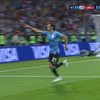 Edinson Cavani osui toistamiseen Portugalin verkkoon