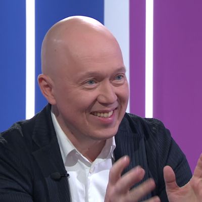Marko Ahtisaari käyttää 4-3-2-1 -menetelmää luovan työn tekemisessä