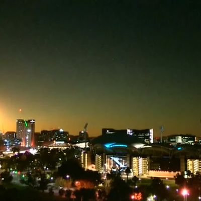 Katso videolta, miltä näyttää marmoripallon kokoisen meteorin väläys ilmakehässä