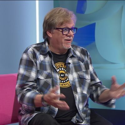 Mikko Alatalo aloitti tv-uutisissa 70-luvun alussa – "Oli hienoa tehdä töitä legendojen kanssa"