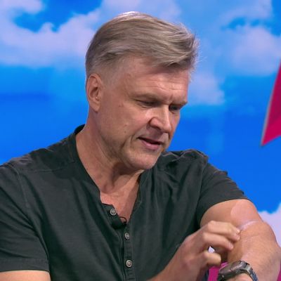 Petri Kotwicalla pettää pokka, kun hän ohjaa draamaa: "Omat hampaanjäljet käsivarressa"