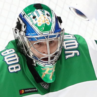 Juha Metsola spelar i KHL.