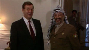 Jasser Arafat ulkoministeri Kalevi Sorsan vieraana
