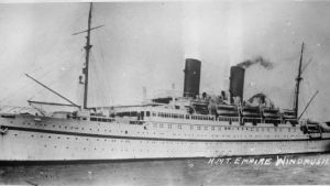 HMT Empire Windrush vid kajen i Tilbury. En arkivbild på skeppet HMT Empire Windrush vid kajen i Tilbury.